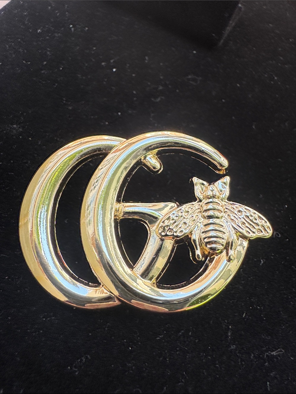 Brooch - - Picture 2 of 4